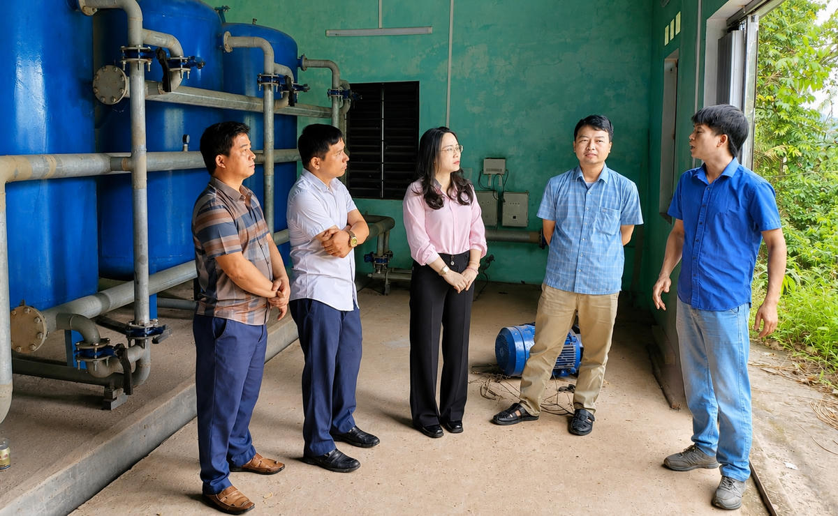 Đoàn giám sát HĐND tỉnh Lạng Sơn kiểm tra công trình cấp nước sạch tại xã Điềm He