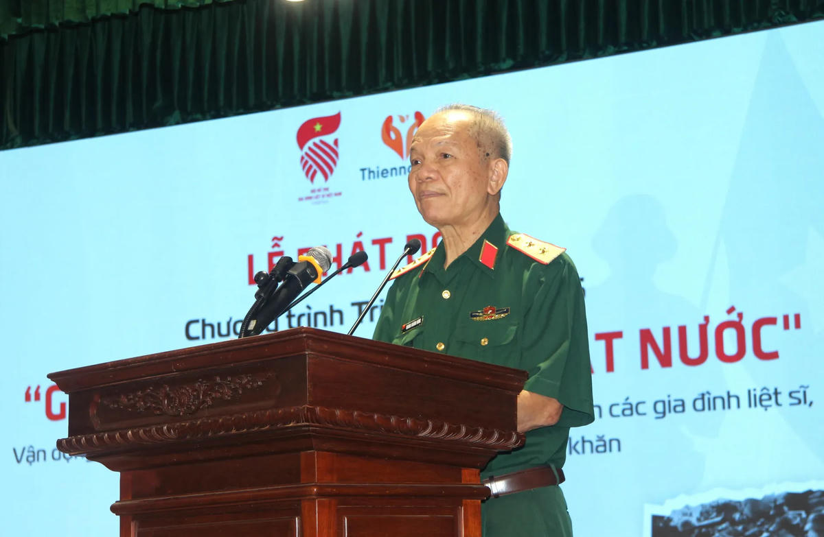 Trung tướng Hoàng Khánh Hưng, Chủ tịch Hội HTGĐLS Việt Nam phát động chương trình. Ảnh: PV