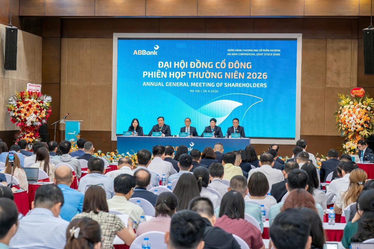 Toàn cảnh ĐHĐCĐ ABBank