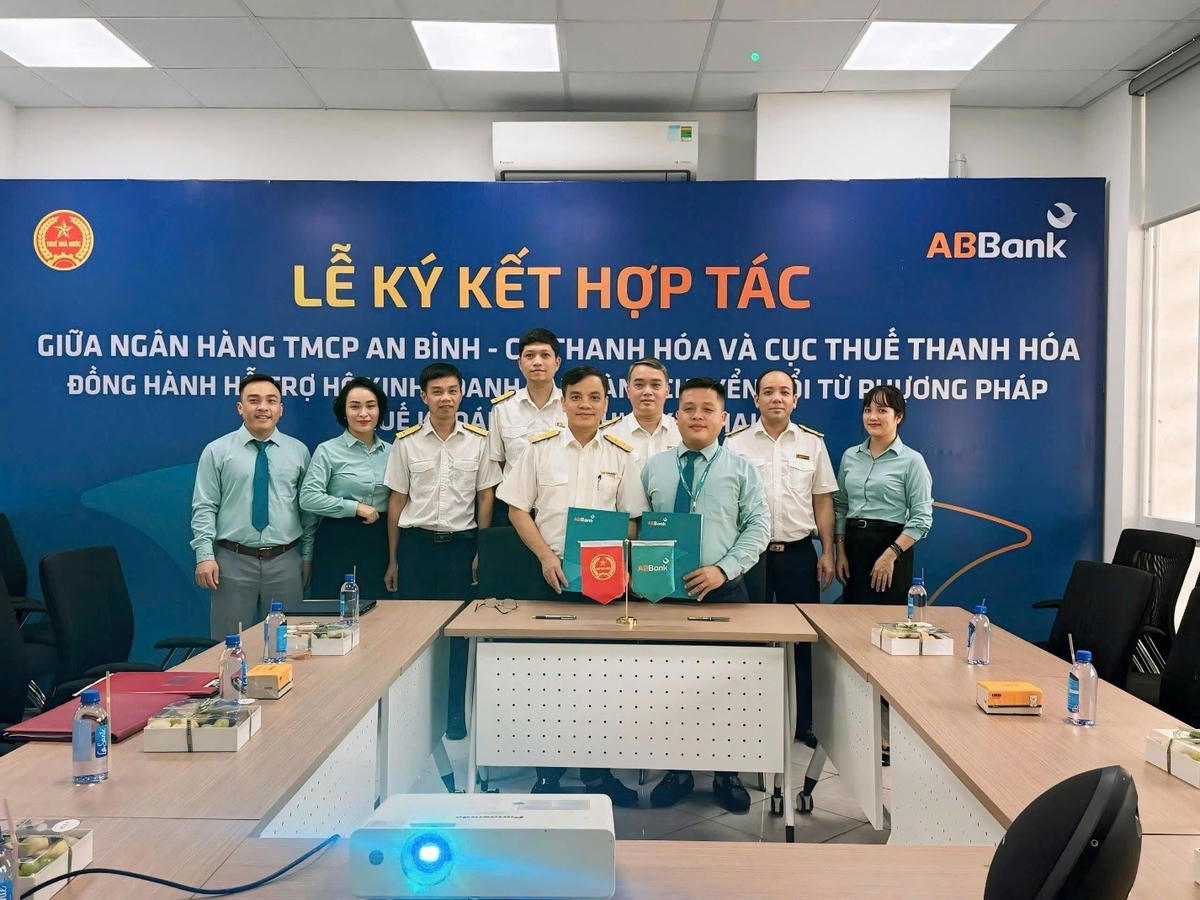 Sự kiện ký kết giữa ABBank và cơ quan Thuế tại 22 tỉnh, thành phố cũng đồng thời được tổ chức tại các chi nhánh của ABBank
