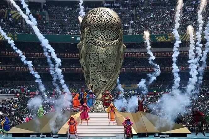 Các nghệ sĩ trình diễn tại Lễ khai mạc FIFA World Cup 2026 ở Mexico City, Mexico ngày 11/6/2026. (Ảnh: THX/TTXVN).