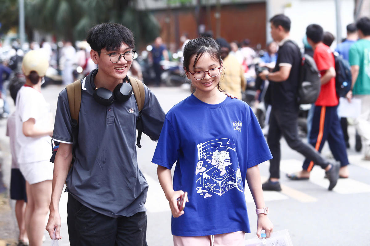 Vượt kỳ thi tốt nghiệp THPT, nhiều kỳ vọng trước cánh cửa đại học