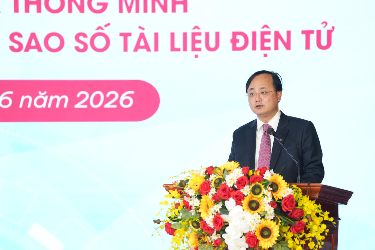 Đồng chí Tô Huy Vũ - Bí thư Đảng ủy, Chủ tịch HĐTV Agribank phát biểu tại buổi lễ