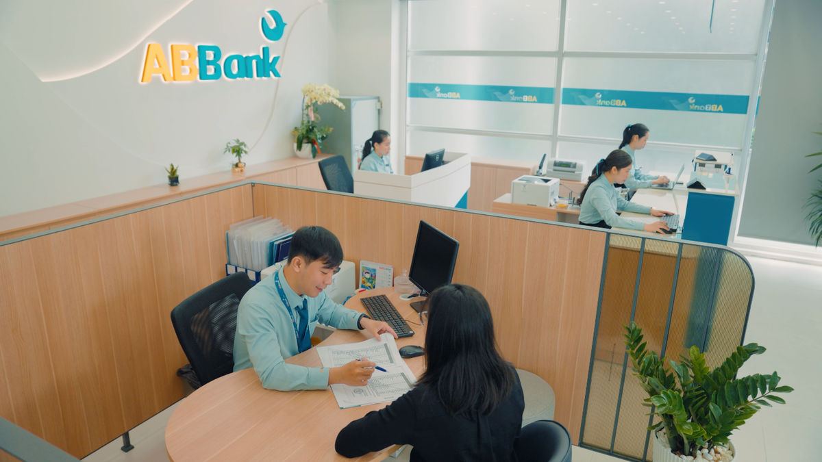 Khu vực cabin tư vấn được bố trí nhằm đảm bảo riêng tư, đồng thời vẫn có khả năng kết nối chung