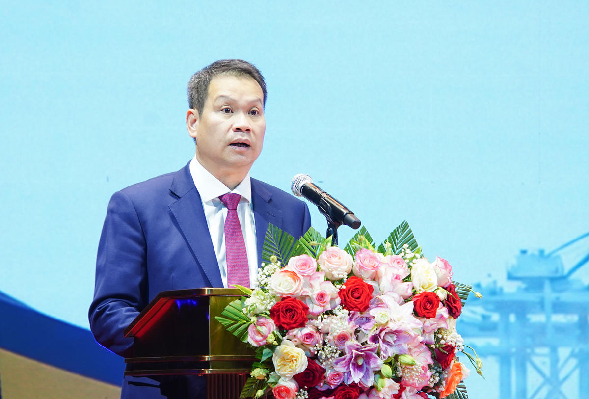 Ông Nguyễn Mạnh Hùng, Chủ tịch UBND TP Đà Nẵng phát biểu. Ảnh: Nguyễn Tú.