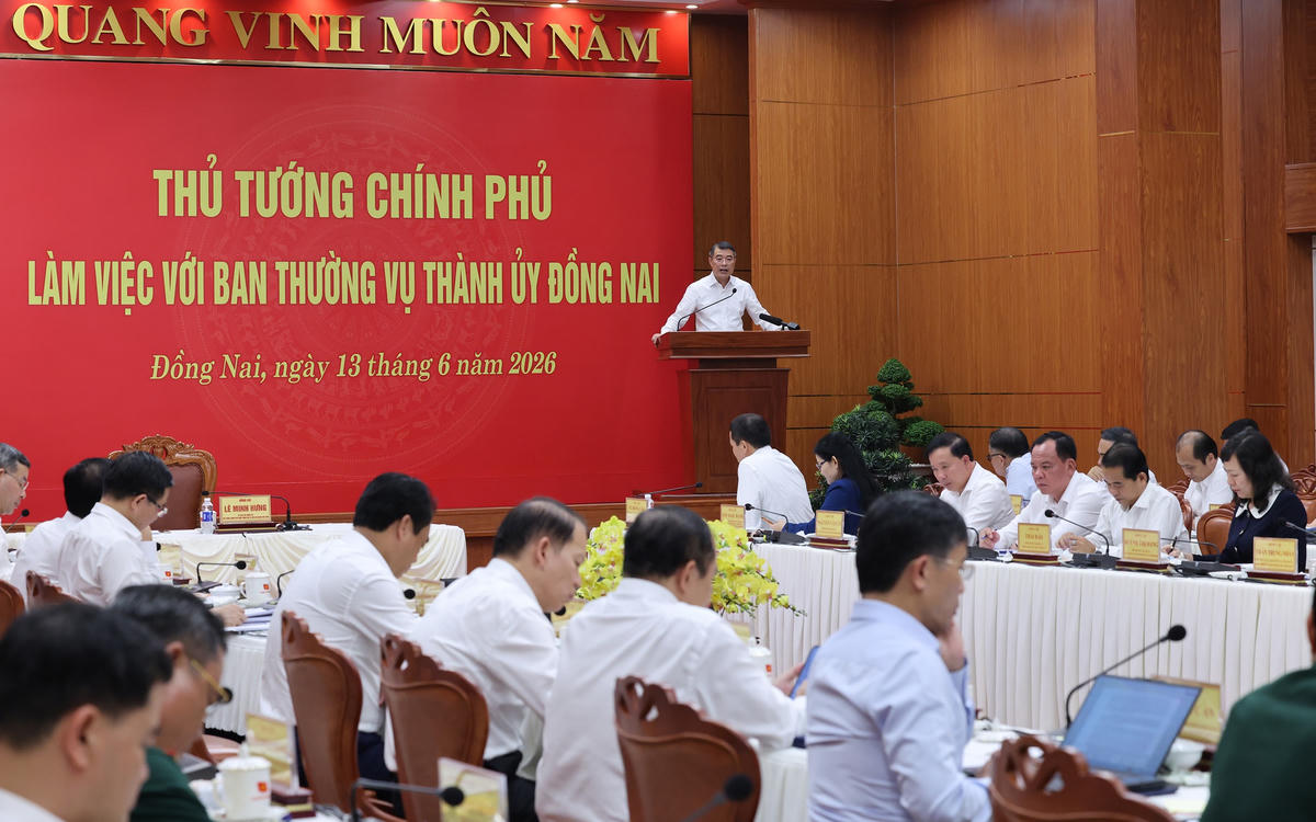 Thủ tướng thẳng thắn chỉ ra những hạn chế, khó khăn, thách thức của Đồng Nai, cần nhận diện để có giải pháp khắc phục. Ảnh: VGP