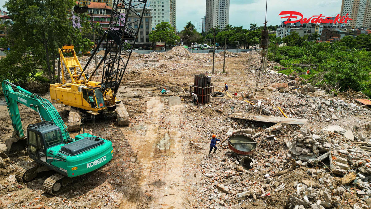 Công trường nút giao Phạm Tu - đường 70 tăng tốc thi công sau khi được bàn giao mặt bằng