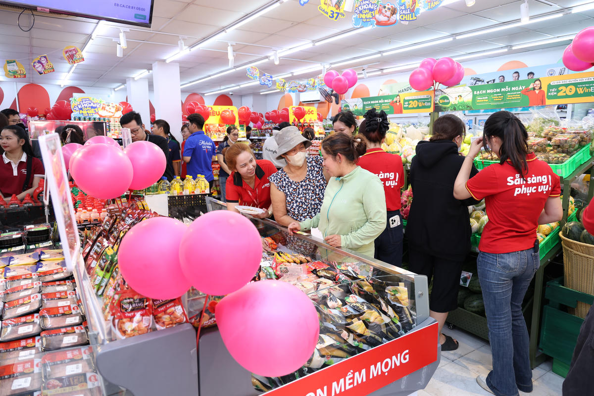 Hệ thống WinMart, WinMart+_WIN thay thế nilon bằng túi tự hủy sinh học