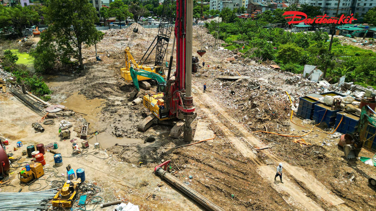 Công trường nút giao Phạm Tu - đường 70 tăng tốc thi công sau khi được bàn giao mặt bằng
