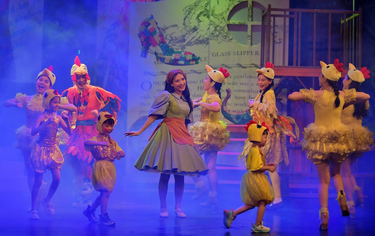 Sân khấu thiếu nhi sôi động