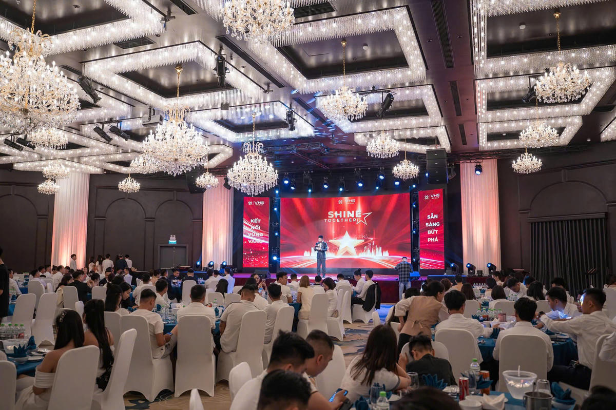 Tiệc doanh nghiệp