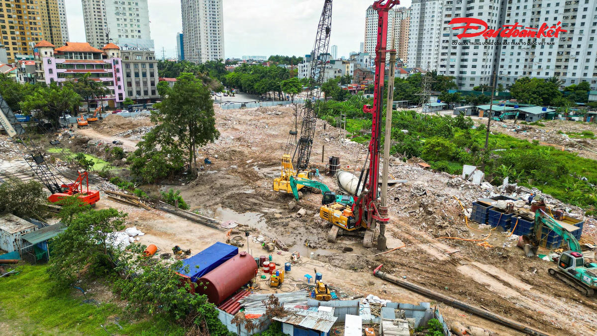 Công trường nút giao Phạm Tu - đường 70 tăng tốc thi công sau khi được bàn giao mặt bằng