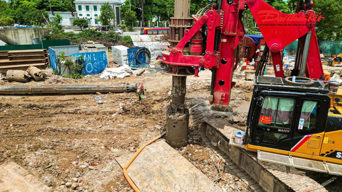 Công trường nút giao Phạm Tu - đường 70 tăng tốc thi công sau khi được bàn giao mặt bằng