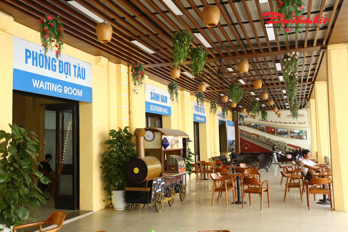 Toàn cảnh tuyến đường sắt ga Hà Nội - Ngọc Hồi trước đề xuất nghiên cứu di dời