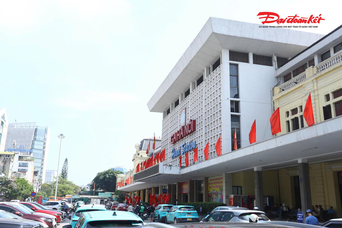 Toàn cảnh tuyến đường sắt ga Hà Nội - Ngọc Hồi trước đề xuất nghiên cứu di dời