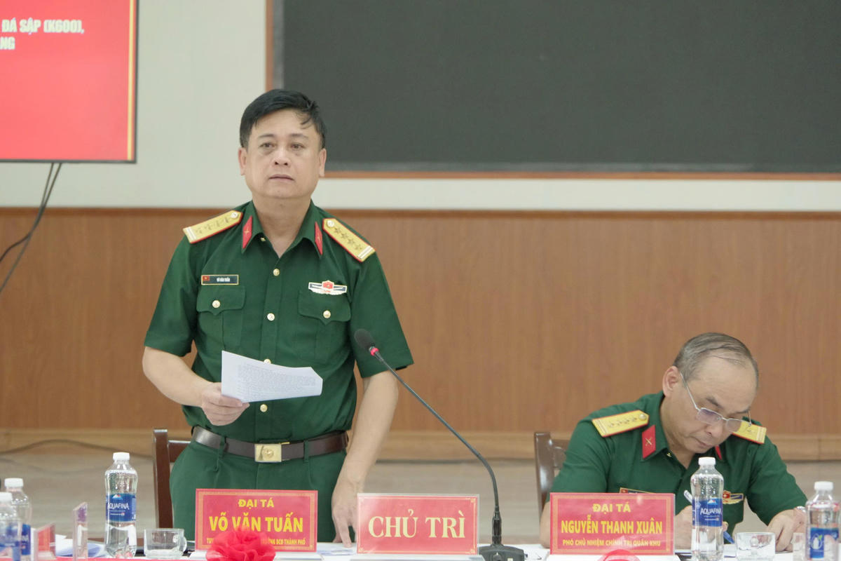 Lãnh đạo Bộ Chỉ huy Quân sự TP Đà Nẵng phát biểu tại hội thảo. Ảnh: QC.