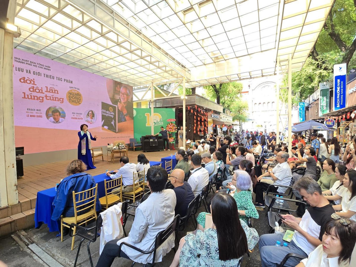 Một sự kiện giao lưu sách của Nhà xuất bản Tổng hợp tại Đường sách TP Hồ Chí Minh. Ảnh: Đ.S