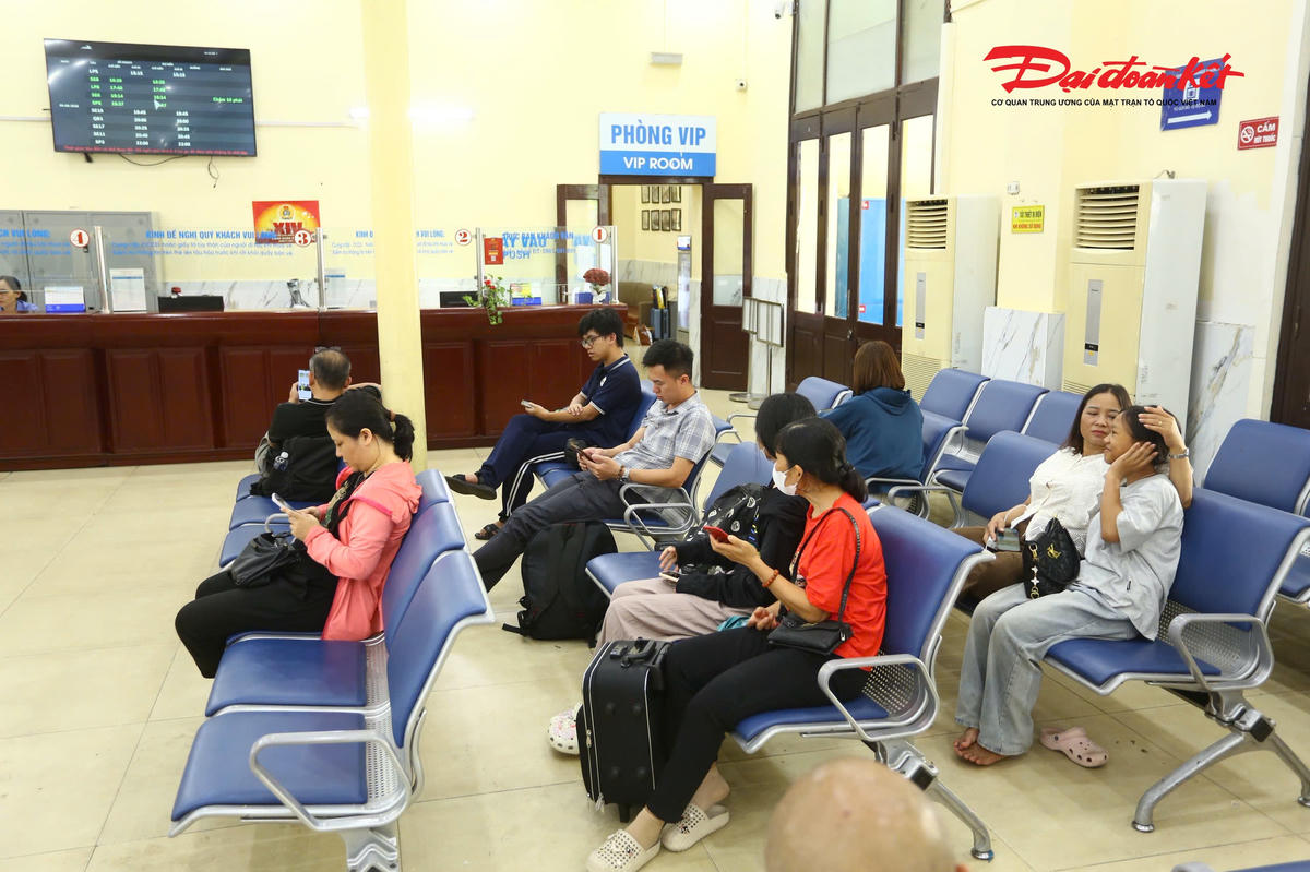Toàn cảnh tuyến đường sắt ga Hà Nội - Ngọc Hồi trước đề xuất nghiên cứu di dời