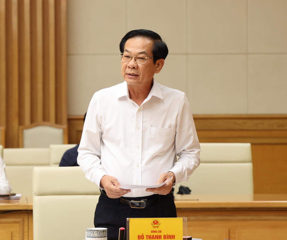 Bộ trưởng Bộ Nội vụ Đỗ Thanh Bình báo cáo tại Hội nghị - Ảnh: Thu Giang