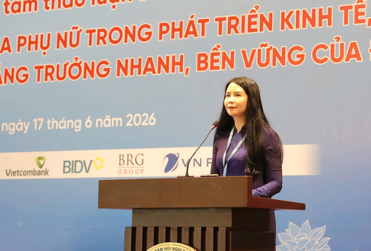 Phó Chủ tịch Thường trực Hội Liên hiệp Phụ nữ Việt Nam Trần Lan Phương tại phiên thảo luận. Ảnh: PV