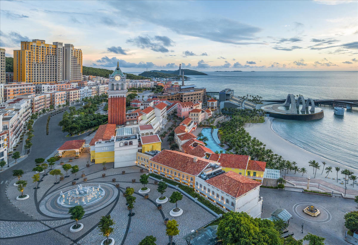 Thị trấn Hoàng Hôn - Sunset Town ở phía Nam đảo Phú Quốc. 	Ảnh: S.G
