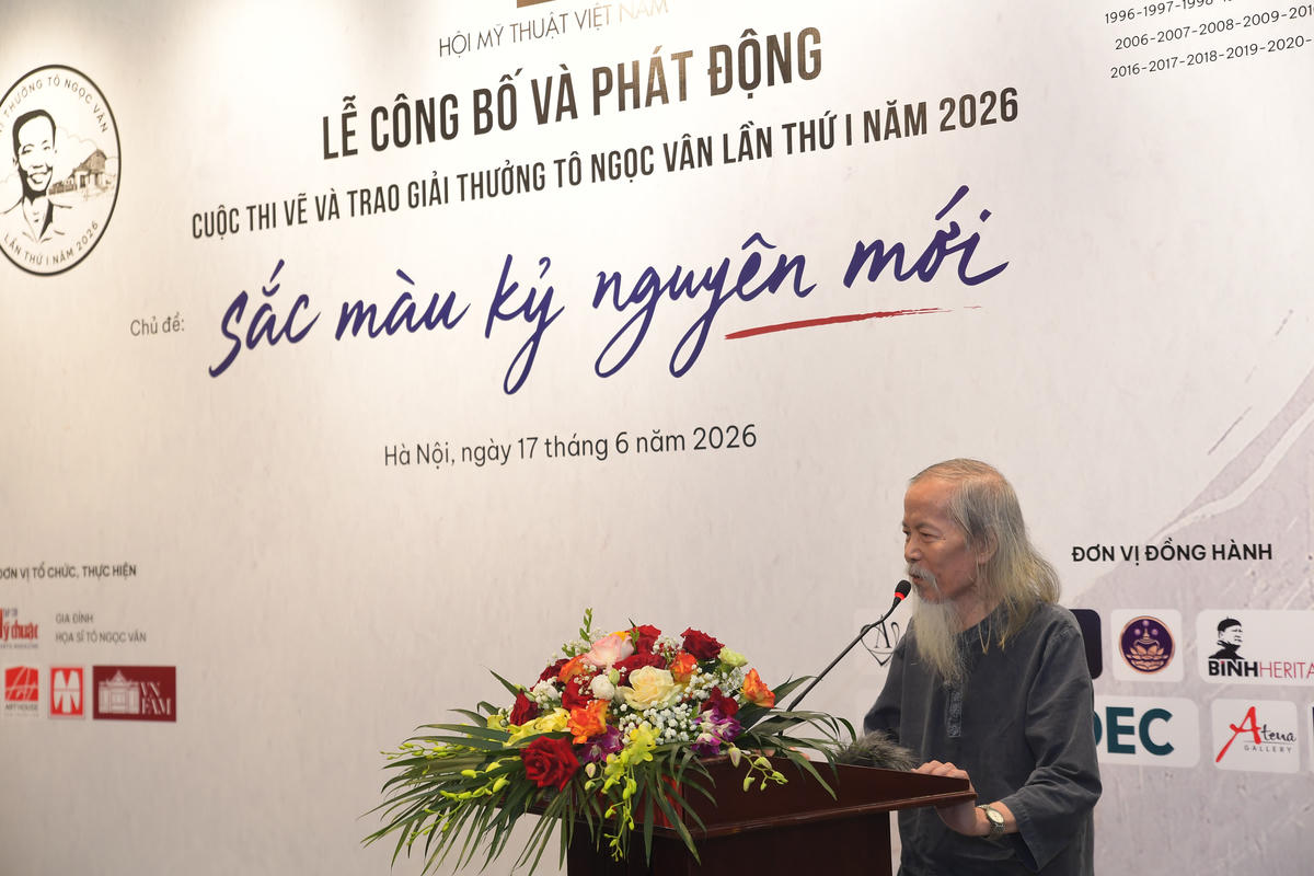 Họa sĩ Lương Xuân Đoàn - Chủ tịch Hội Mỹ thuật Việt Nam phát biểu tại lễ phát động.