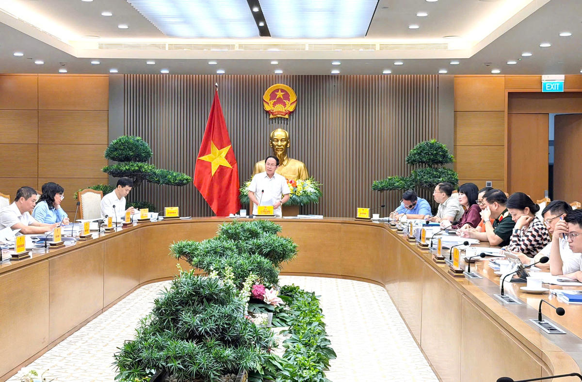 Quang cảnh cuộc họp.