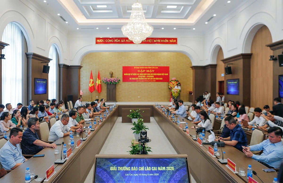 Quang cảnh buổi gặp mặt. Ảnh: Tuấn Vũ.
