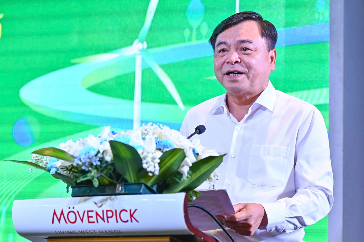 Theo Thứ trưởng Nguyễn Hoàng Hiệp, cải cách không chỉ đo bằng số lượng thủ tục được cắt giảm hay số lượng thủ tục được phân quyền, phân cấp mà phải đo bằng sự thuận lợi, hài lòng của người dân, DN, sự chủ động của địa phương và hiệu quả quản lý nhà nước. Ảnh: NN