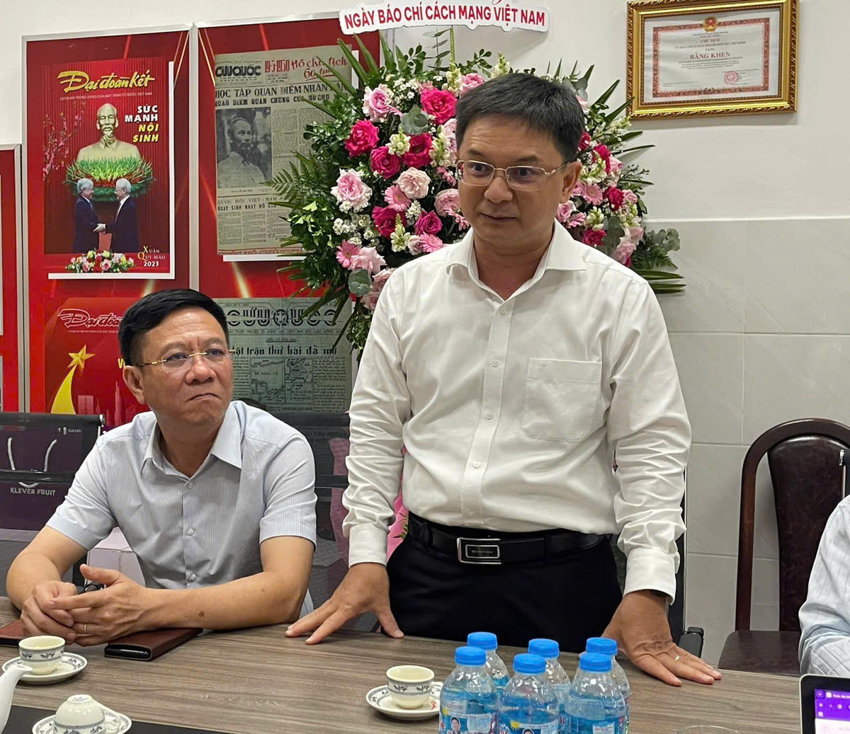 Ông Nguyễn Mạnh Cường, Ủy viên Dự khuyết Trung ương, Phó Chủ tịch UBND TP Hồ Chí Minh thay mặt đoàn phát biểu. Ảnh: Đ.Xá