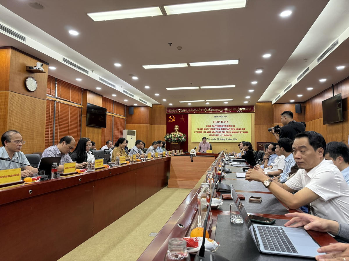 Tiếp tục tham mưu sắp xếp tinh gọn các tổ chức bên trong bộ, cơ quan trung ương trong quý III/2026