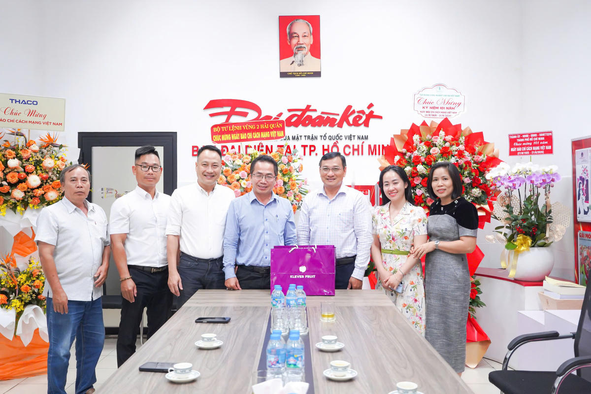 Đoàn đại biểu TP Hồ Chí Minh thăm, chúc mừng Báo Đại đoàn kết nhân ngày Báo chí Cách mạng Việt Nam