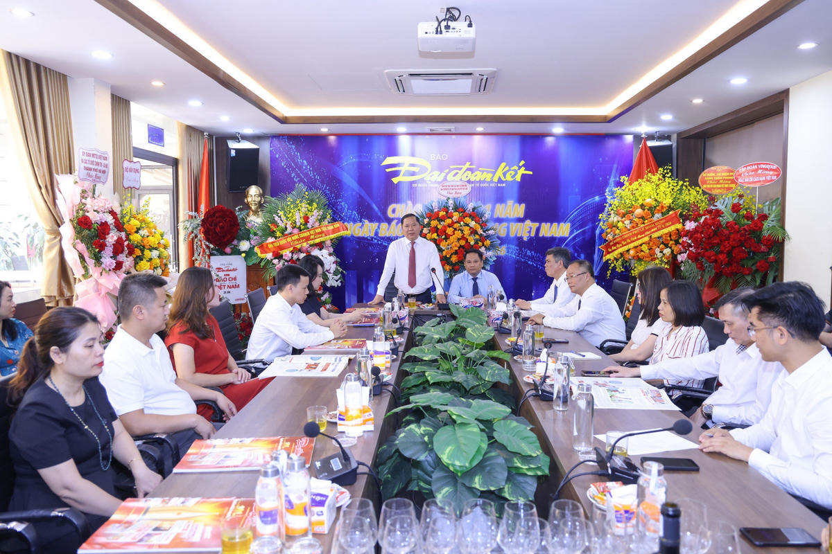 Phó Chủ tịch Nguyễn Phi Long đề nghị, Báo Đại đoàn kết tuyệt đối tuân thủ tôn chỉ, mục đích, thực sự là kênh thông tin chính thống của Đảng, Nhà nước và MTTQ Việt Nam.