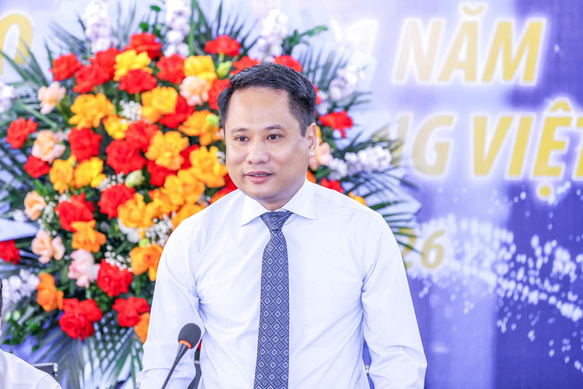 Thay mặt Đảng ủy, Ban Biên tập Báo Đại đoàn kết, Tổng Biên tập Trương Thành Trung trân trọng cảm ơn tình cảm, sự quan tâm đặc biệt của lãnh đạo Đảng ủy MTTQ, các đoàn thể Trung ương và các đồng chí trong Ban Thường trực UBTƯ MTTQ Việt Nam dành cho Báo Đại đoàn kết.