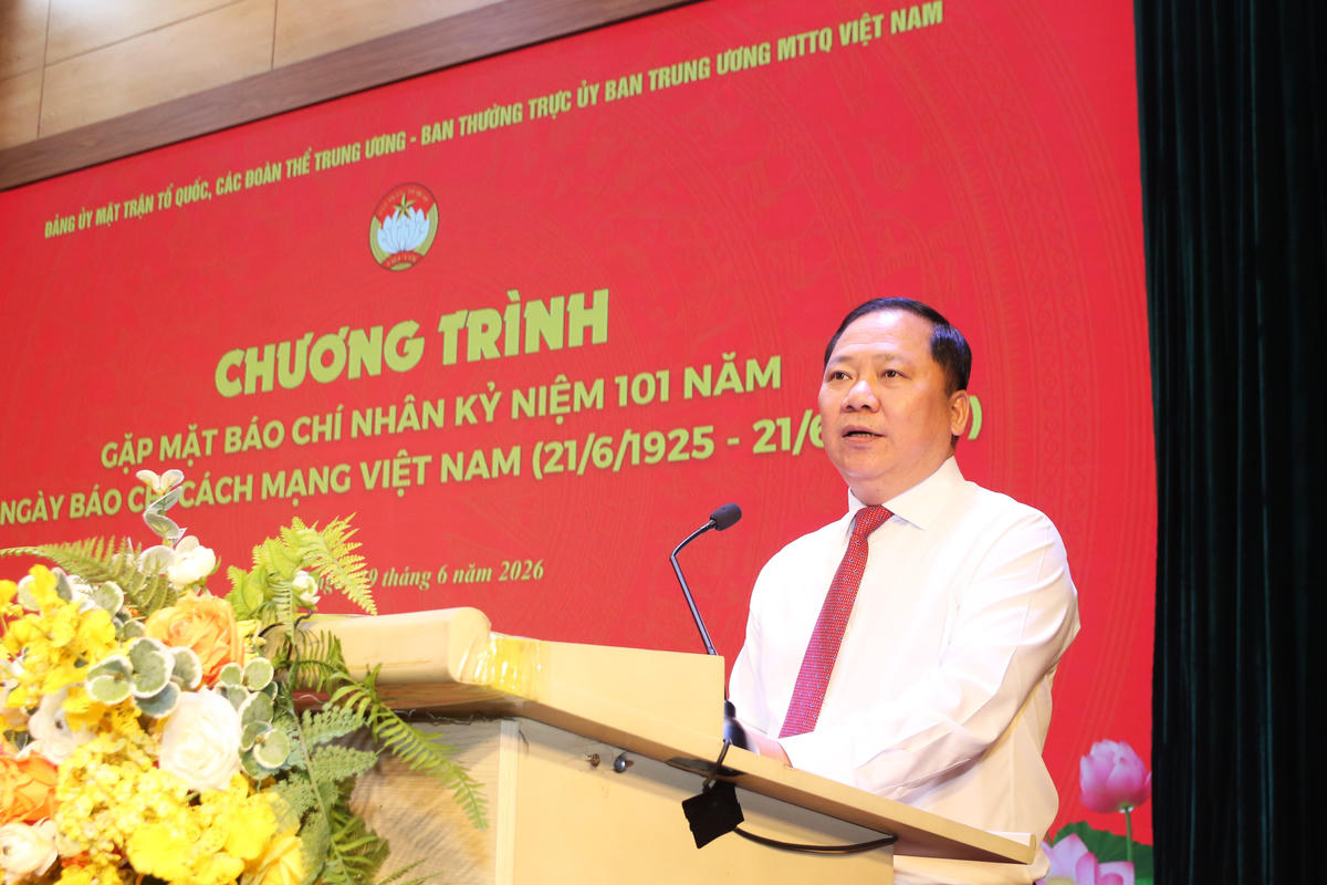 Phó Bí thư Thường trực Đảng ủy MTTQ, các đoàn thể Trung ương, Phó Chủ tịch UBTƯ MTTQ Việt Nam Nguyễn Phi Long phát biểu tại chương trình. Ảnh: Tiến Đạt.