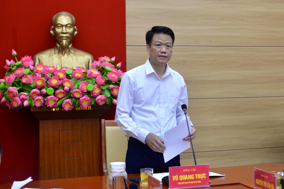 Ông Vũ Quang Trực, Phó Chủ tịch Ủy ban MTTQ Việt Nam tỉnh Quảng Ninh chủ trì hội nghị.