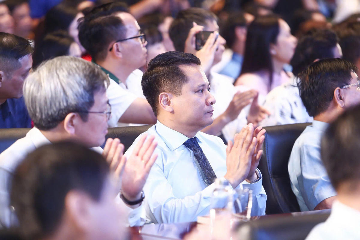 Tổng Biên tập Báo Đại đoàn kết Trương Thành Trung tham dự lễ khai mạc Hội Báo toàn quốc 2026. Ảnh: Lê Khánh.