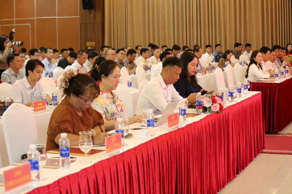Các đại biểu dự họp báo. Ảnh: Thanh Nga.
