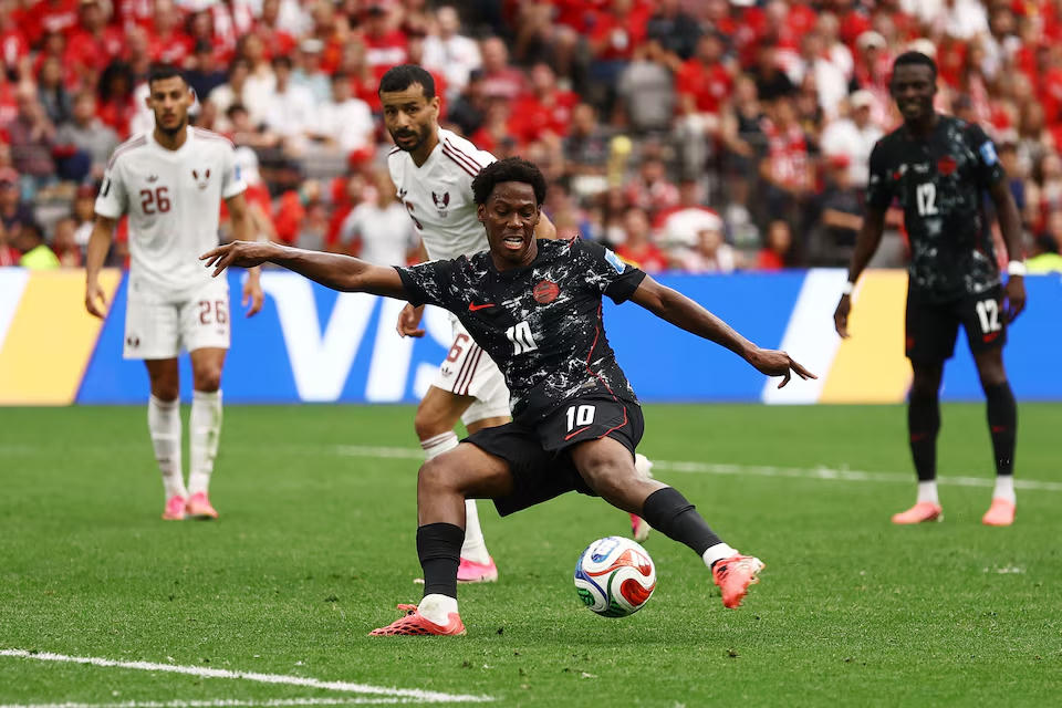 Jonathan David của Canada ghi bàn thắng thứ sáu để hoàn thành cú hat-trick. Nguồn: Reuters.