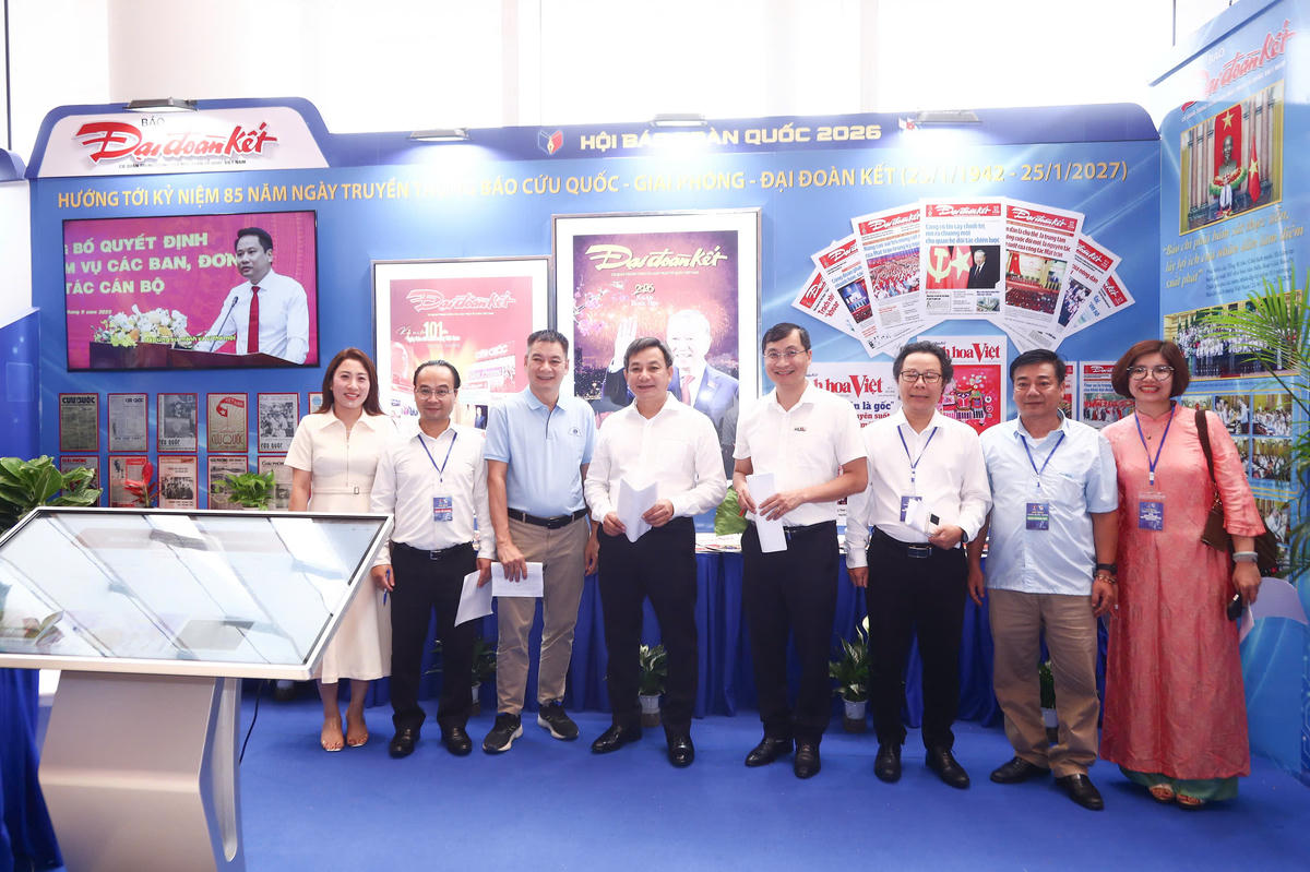 Gian hàng trưng bày của Báo Đại đoàn kết. Ảnh: Lê Khánh.