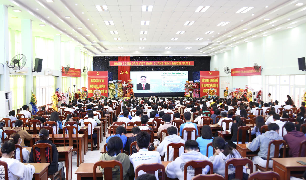 Quang cảnh hội nghị. Ảnh: Thanh Tiến