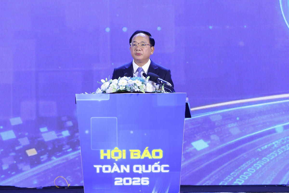  Đồng chí Trịnh Văn Quyết, Ủy viên Bộ Chính trị, Bí thư Trung ương Đảng, Trưởng Ban Tuyên giáo và Dân vận Trung ương phát biểu chỉ đạo tại lễ khai mạc. Ảnh: Quang Vinh.