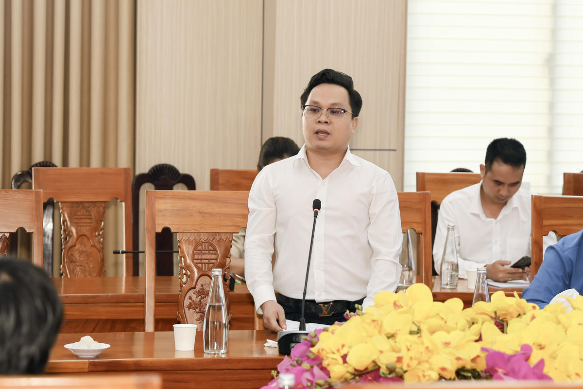 Ông Nguyễn Vũ Khắc Huy - Chủ tịch Hiệp hội du lịch tỉnh An Giang phát biểu tại buổi tọa đàm. Ảnh: HD