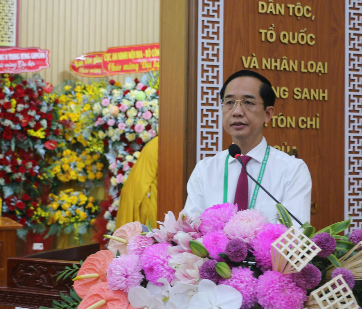 Phó Bí thư Tỉnh ủy, Chủ tịch UBMTTQ Việt Nam tỉnh Cà Mau Hồ Thanh Thủy phát biểu tại Đại hội. Ảnh: Nguyên Du