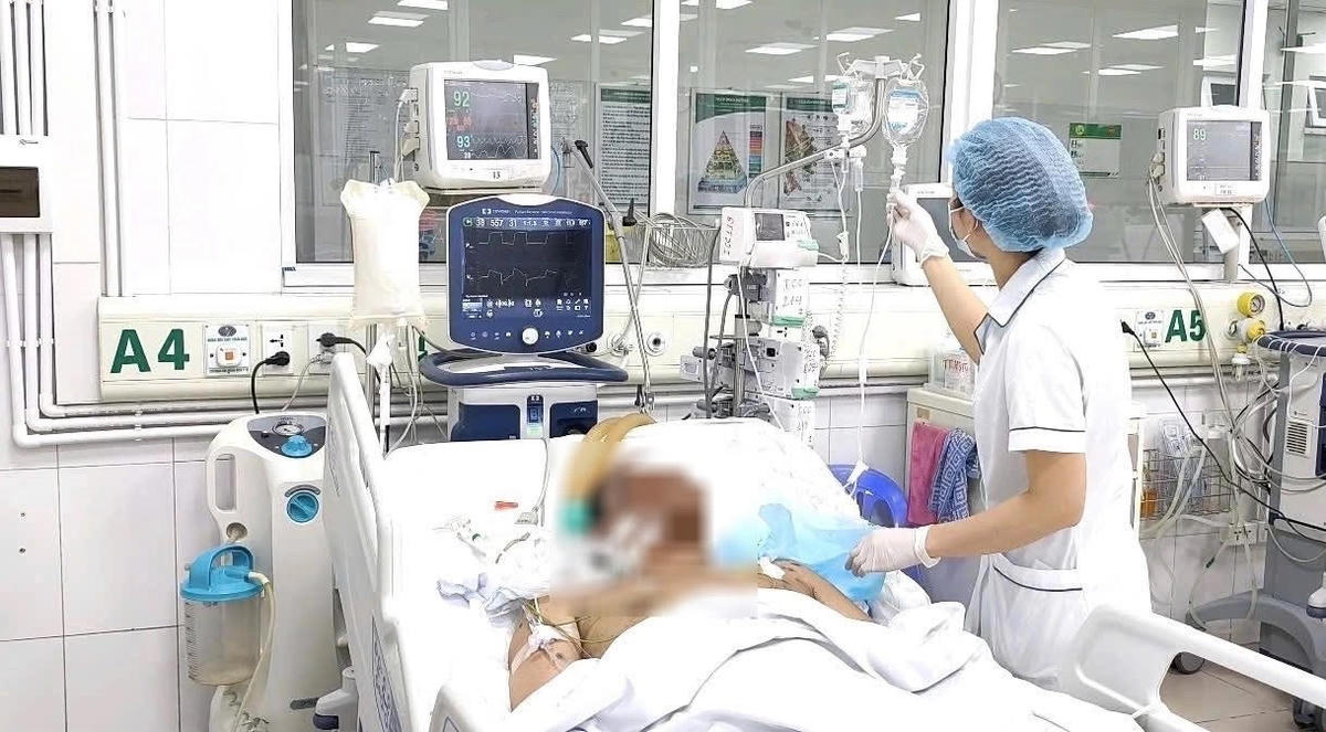 Bệnh nhân nguy kịch vì biến chứng thuỷ đậu. Ảnh: BV Bệnh Nhiệt đới Trung ương.
