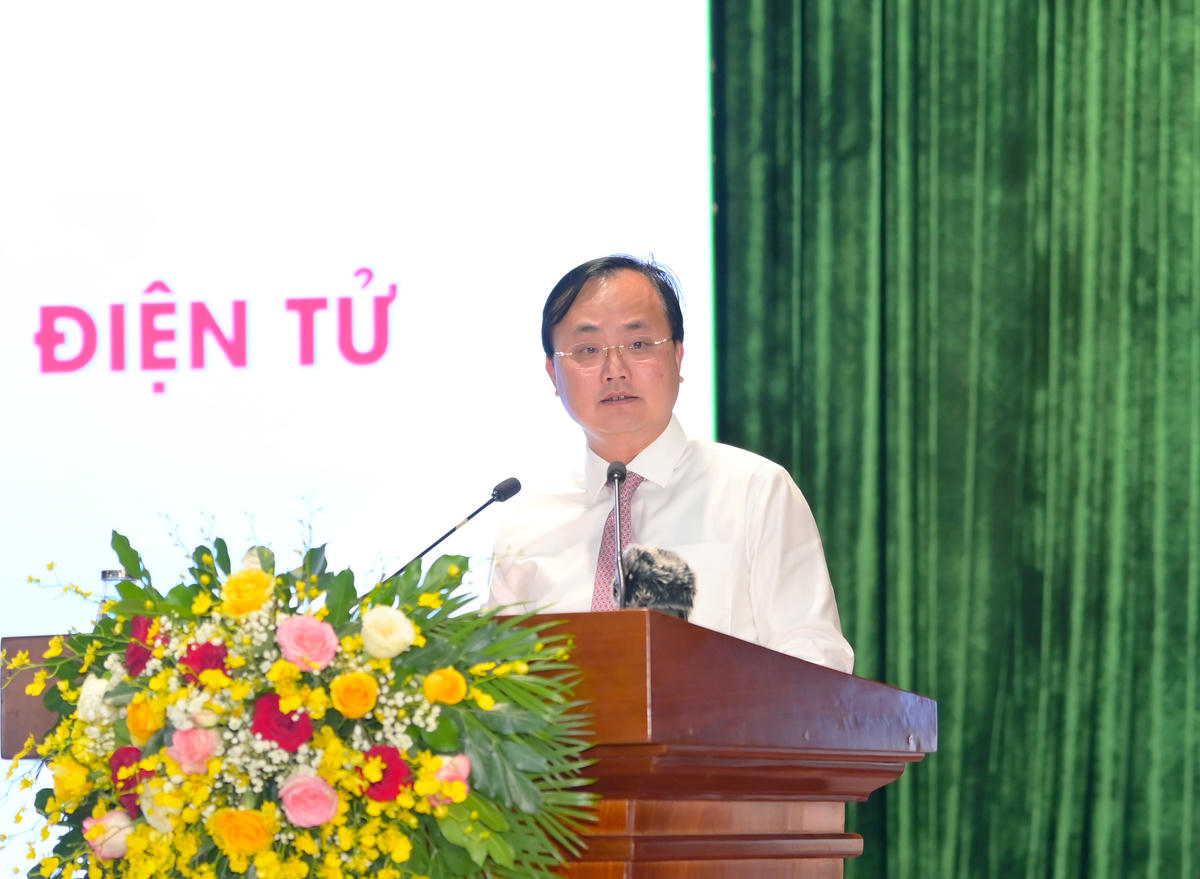 Đồng chí Tô Huy Vũ - Bí thư Đảng ủy, Chủ tịch Hội đồng thành viên Agribank phát biểu tại buổi lễ