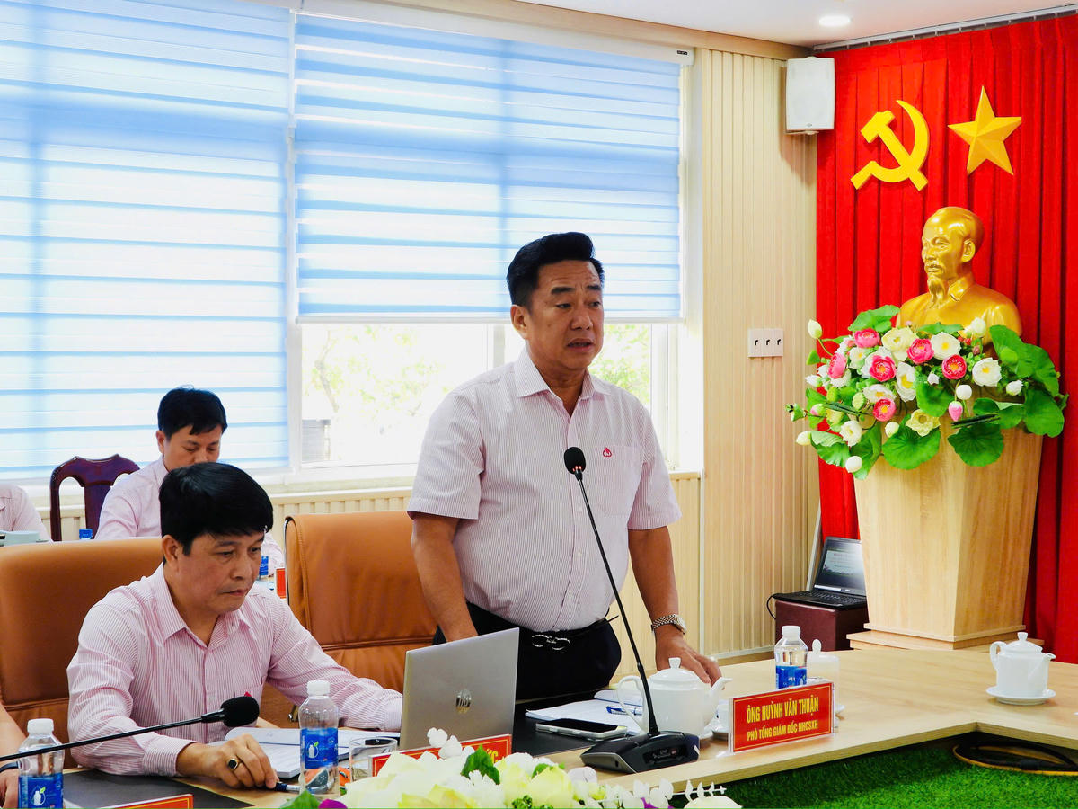 Ông Huỳnh Văn Thuận, Phó Tổng Giám đốc NHCSXH phát biểu.