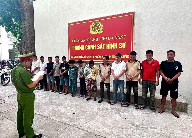Triệt phá nhiều đường dây cá độ trên không gian mạng