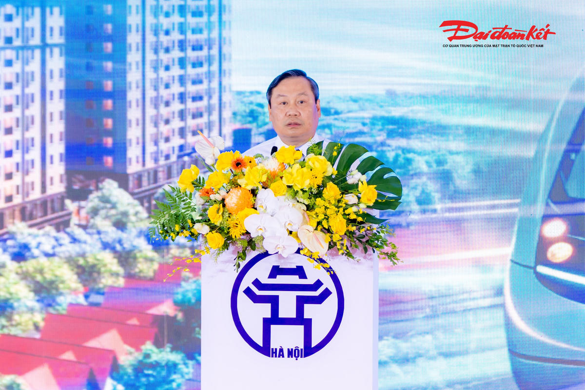 Chủ tịch UBND thành phố Hà Nội Vũ Đại Thắng phát biểu tại buổi lễ khởi công.