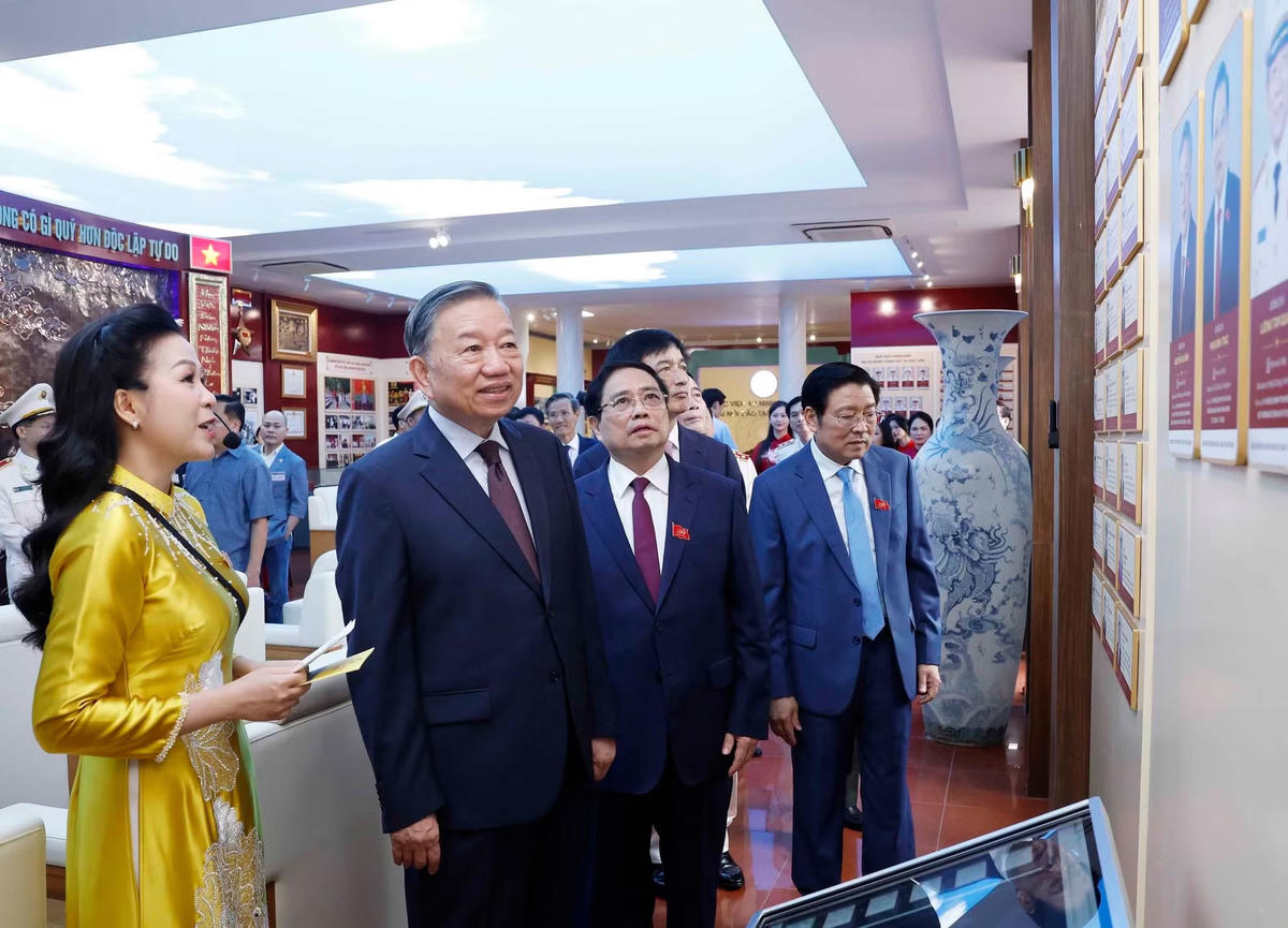 vna-potal-tong-bi-thu-chu-tich-nuoc-du-le-ky-niem-80-nam-ngay-truyen-thong-hoc-vien-an-ninh-nhan-dan-8840763.jpg